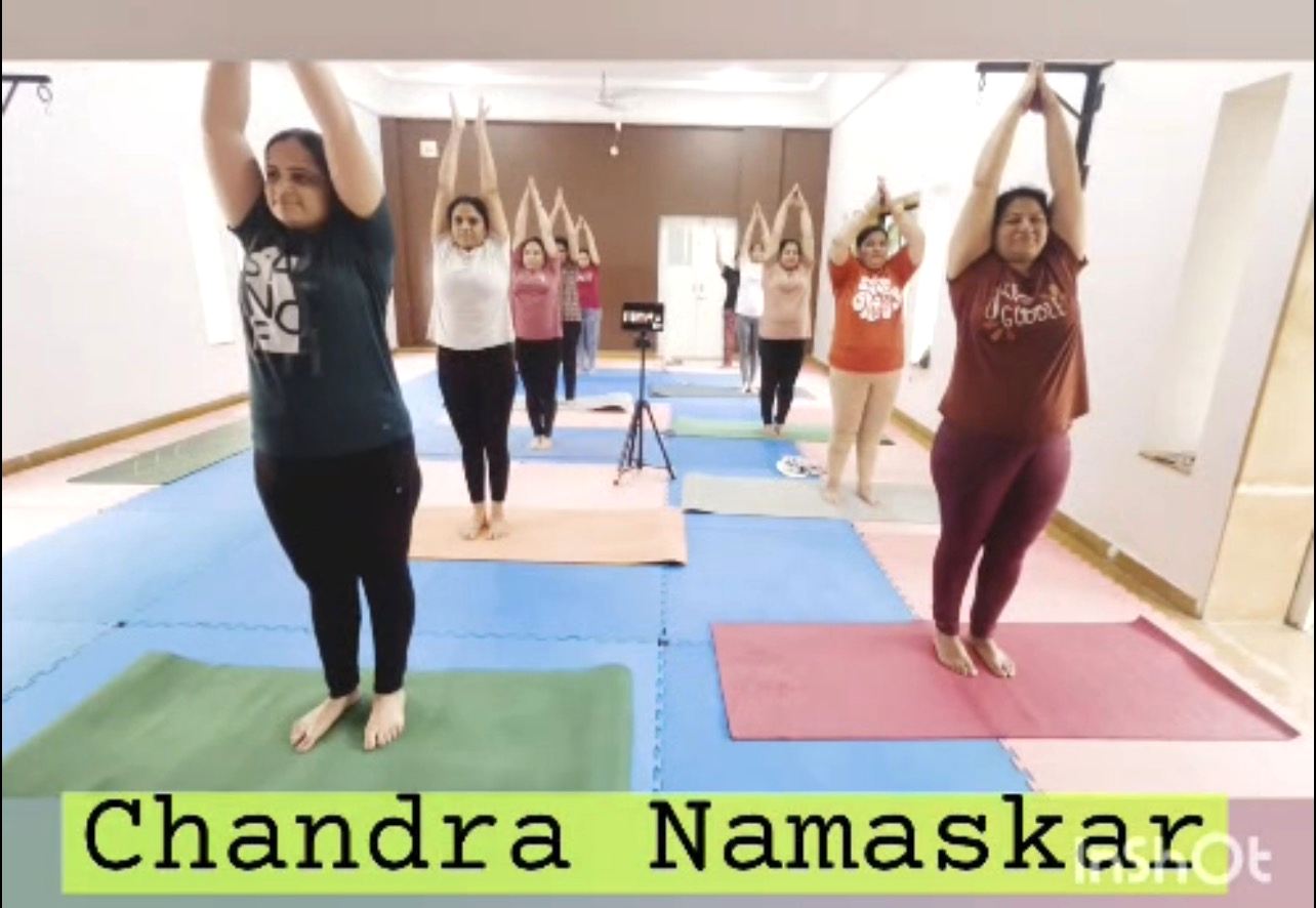 Live online yoga class in progress